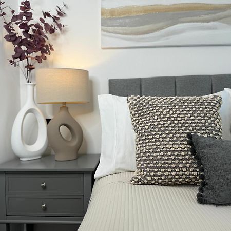 Modern One-Bedroom Apartment Swindon Kültér fotó