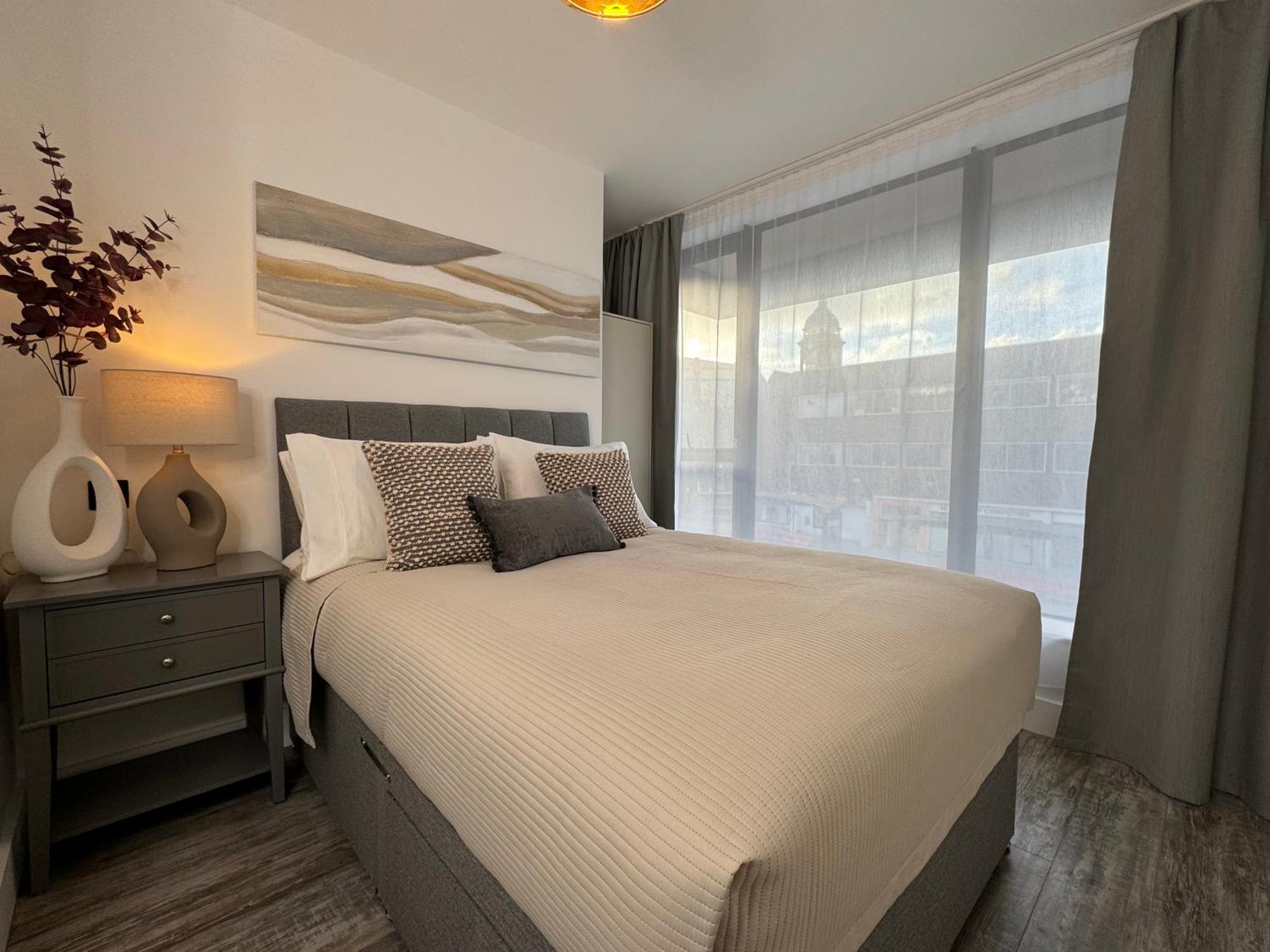 Modern One-Bedroom Apartment Swindon Kültér fotó
